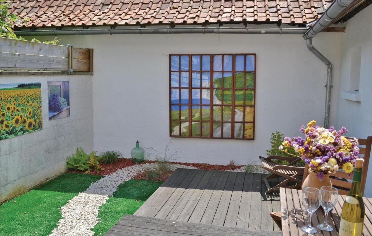 Gorgeous Home In Senlecques With Kitchen Eksteriør bilde